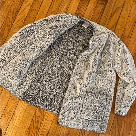 Fuzzy gray wrap sweater, size s/m runs big - Picture 2 of 2